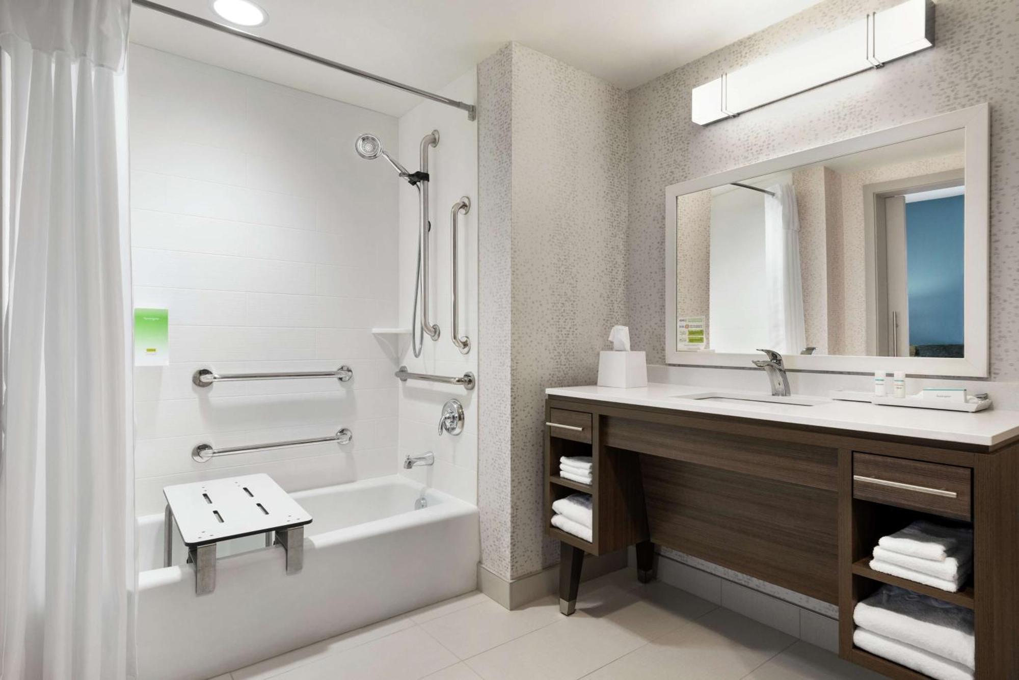 Home2 Suites By Hilton Brooklyn Park Minneapolis Esterno foto